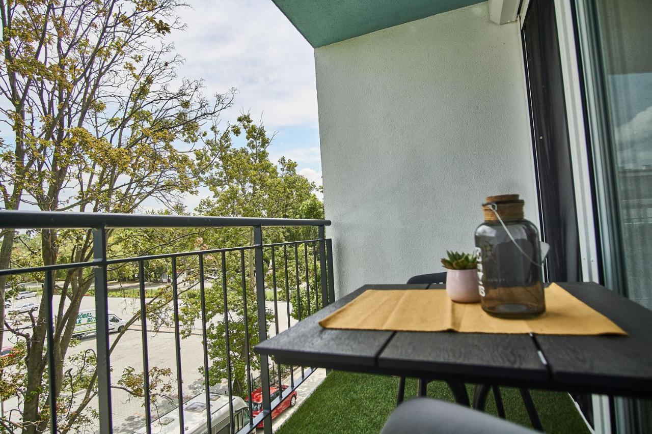 Catamaran Apartments - Hostaid Siofok Dış mekan fotoğraf