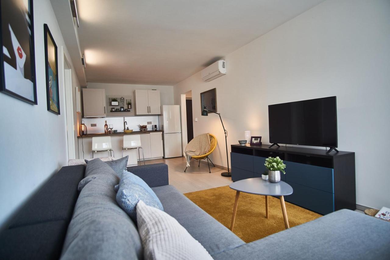 Catamaran Apartments - Hostaid Siofok Dış mekan fotoğraf